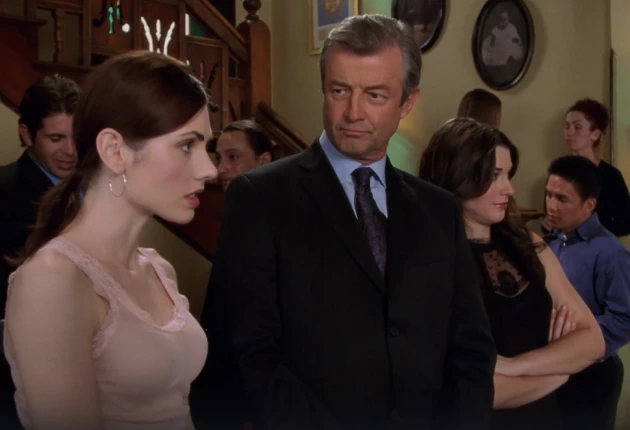 Кадр из сериала Зачарованные 8 сезон